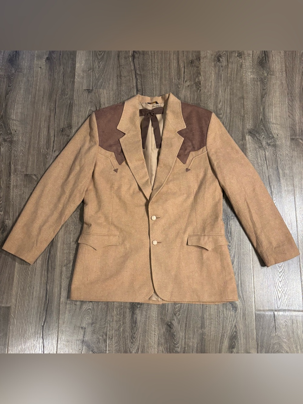 VTG Pioneer Wear Western Blazer Tan 2 Tone Arrow Darts Men's 48 Made in USA